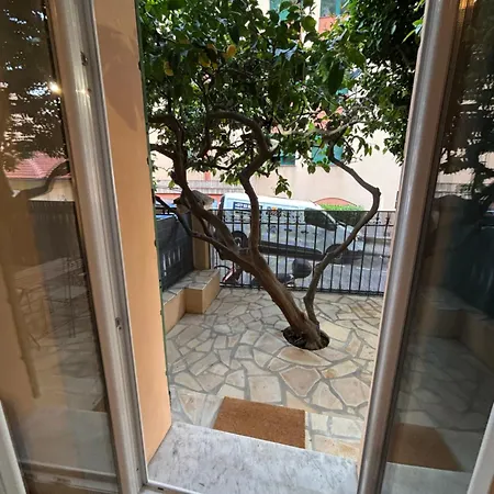 Lemon Tree Apartment Cap-d’Ail